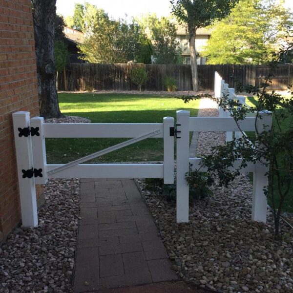 2 rail horse fence gate