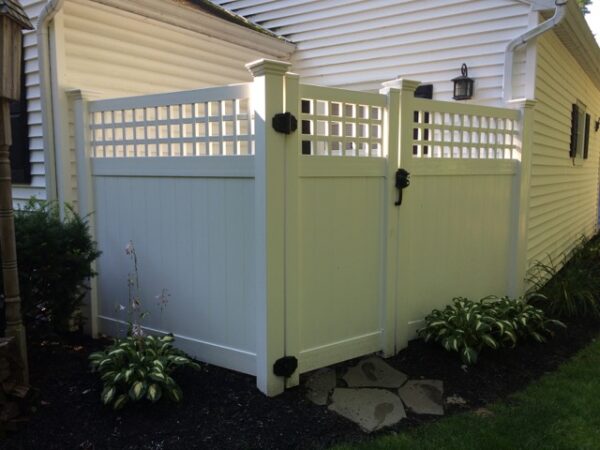 Cyrus white vinyl privacy fence gate to small patio